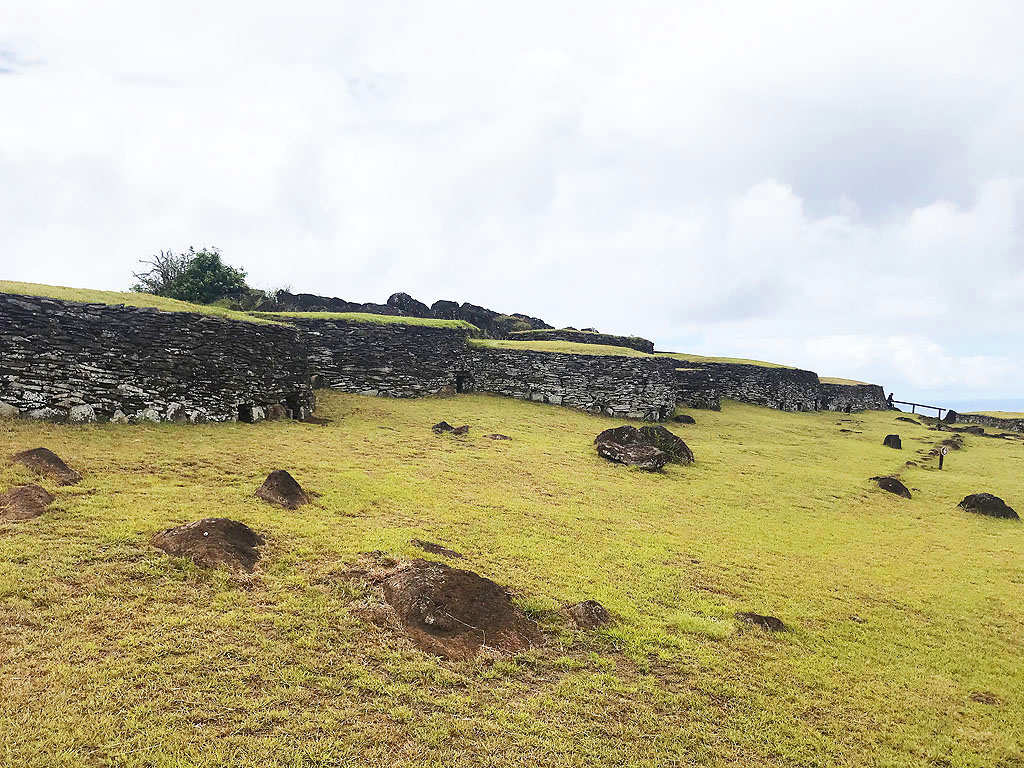 17 Orongo village