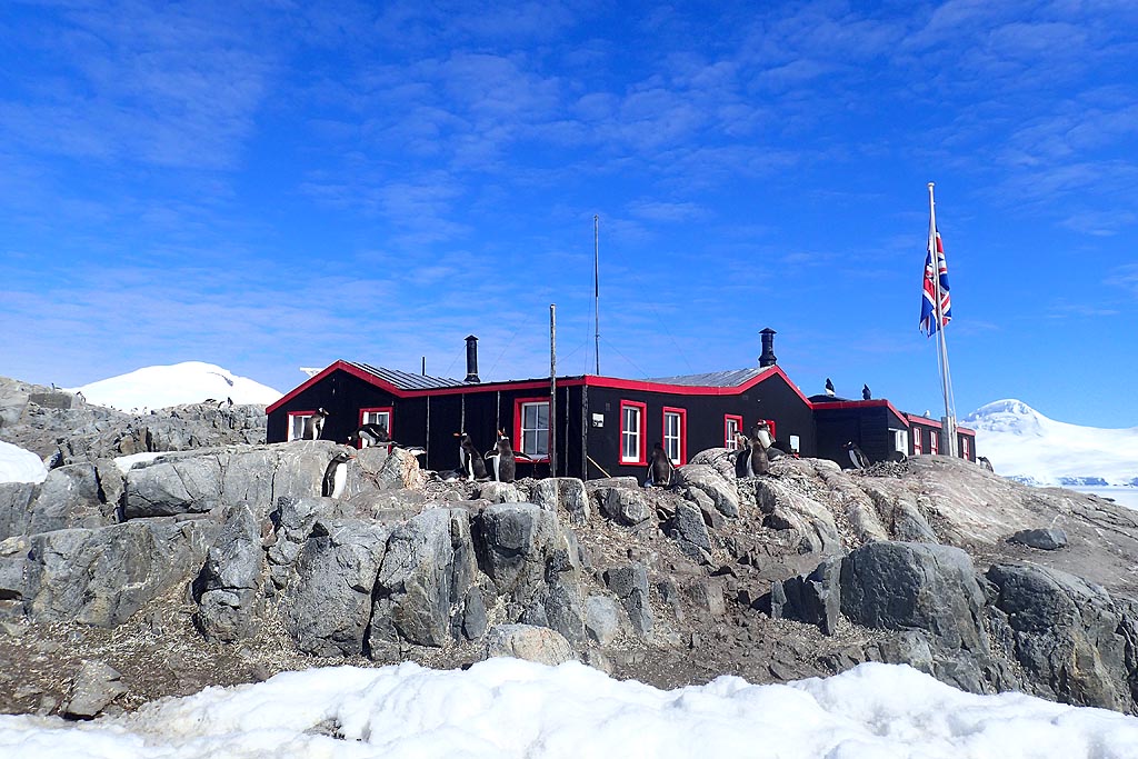 Lockroy station